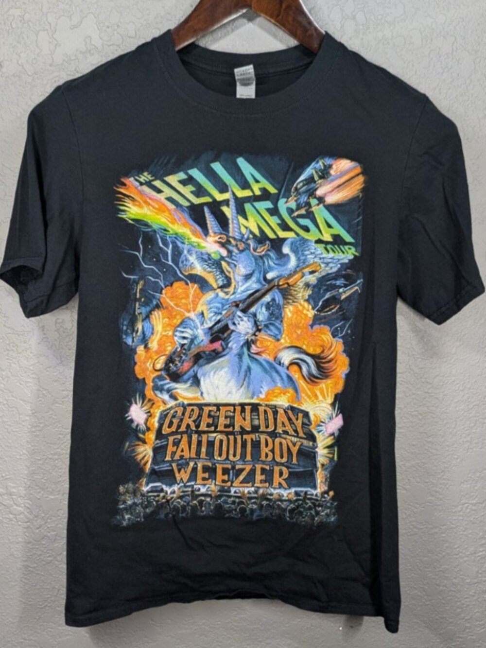 Green Day Hella Mega Tour 2021 Weezer Fall Out Boy Men's S Graphic Band Tee